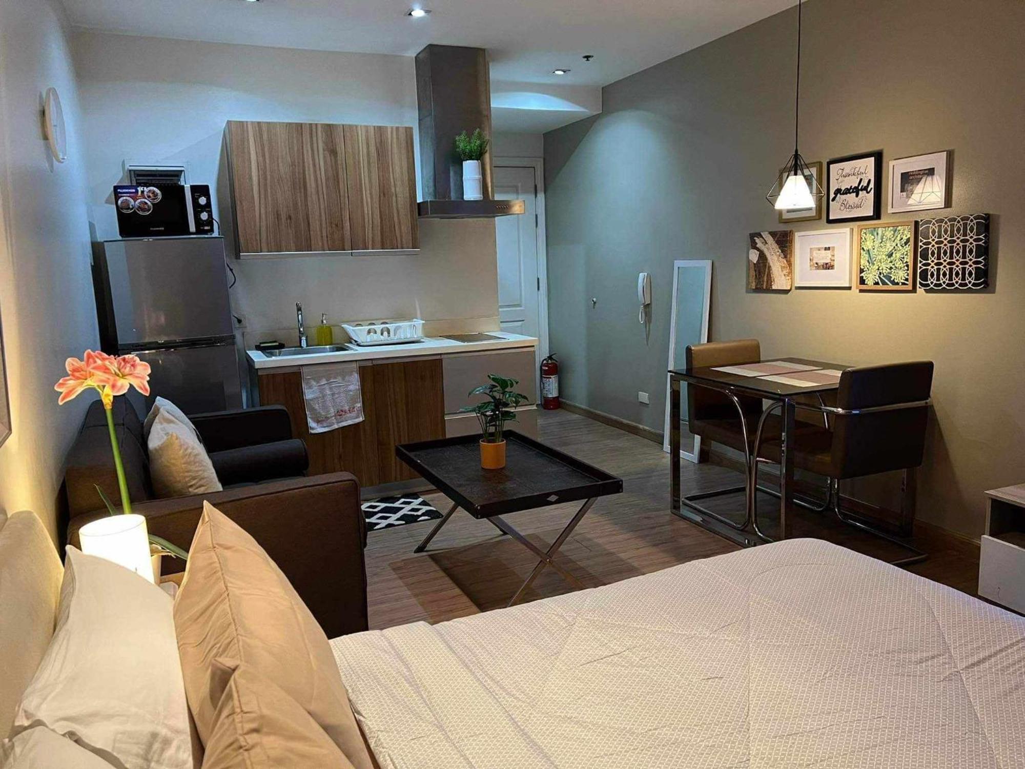 Gramercy Residences Makati City Buitenkant foto